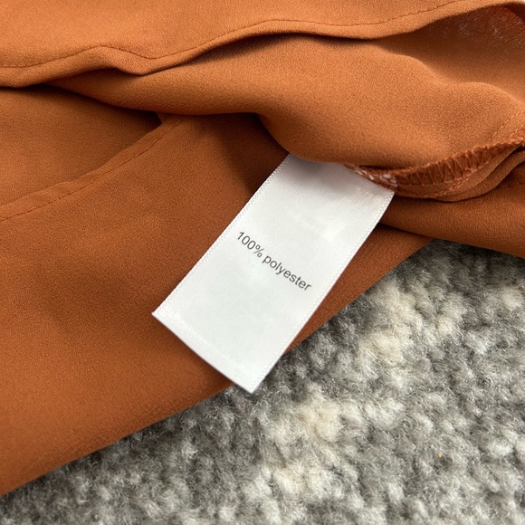 Maurices rust orange button down blouse size medium - Picture 3 of 6